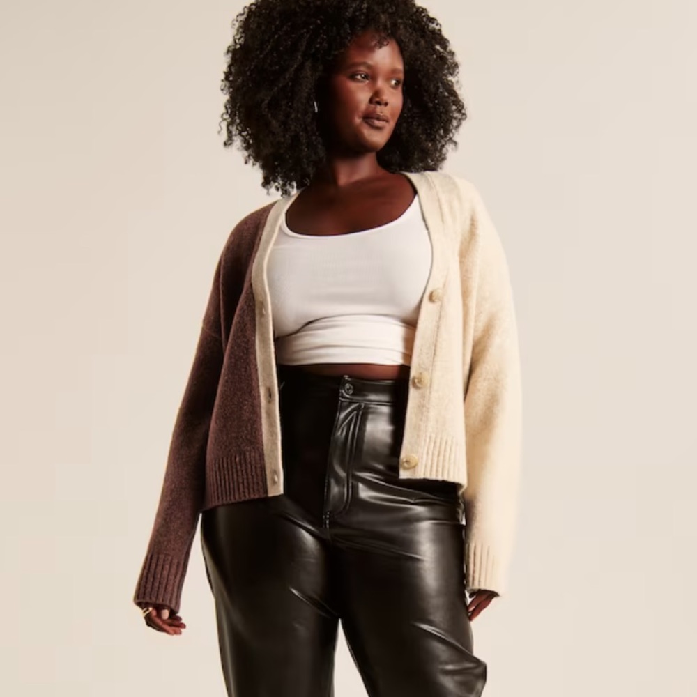 NWT Abercrombie Two-Tone Cardigan